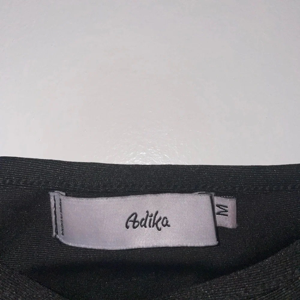 Adika Black Camisole Crop Top - Picture 2 of 3